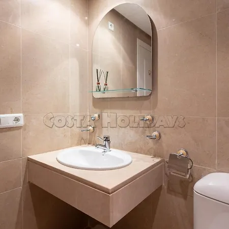Marina Real 225